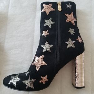 Black high heeled boots